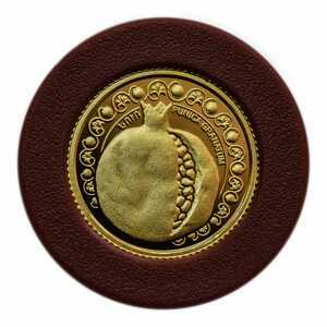  500 драм 2011 года, Гранат обыкновенный, фото 1 